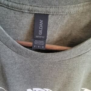 Budgie   band   t shirt size   medium heather green